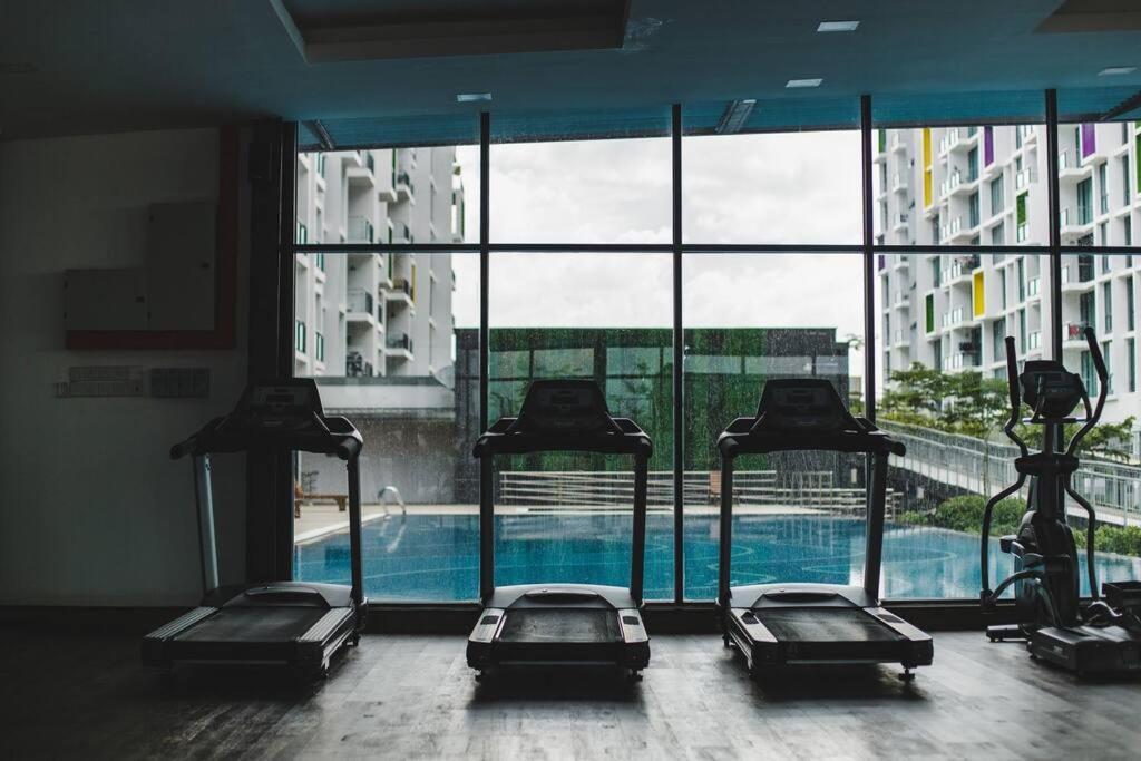 Lovely Jazz 1 3Bedrooms With 2 Card Lv9 Kuching Exterior foto